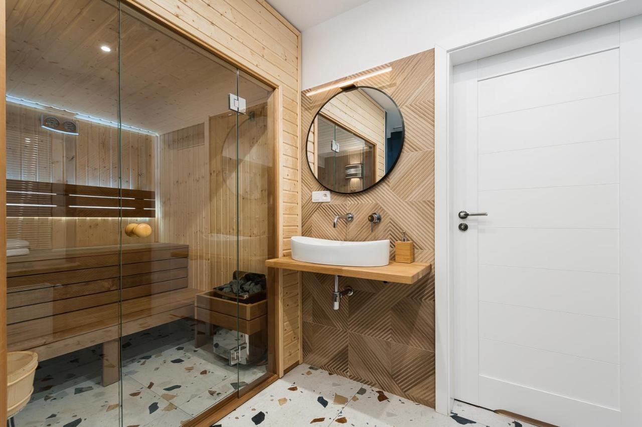 Luxury Spa Apartment Old Town Krakow Luaran gambar